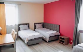 Redwood Hostel